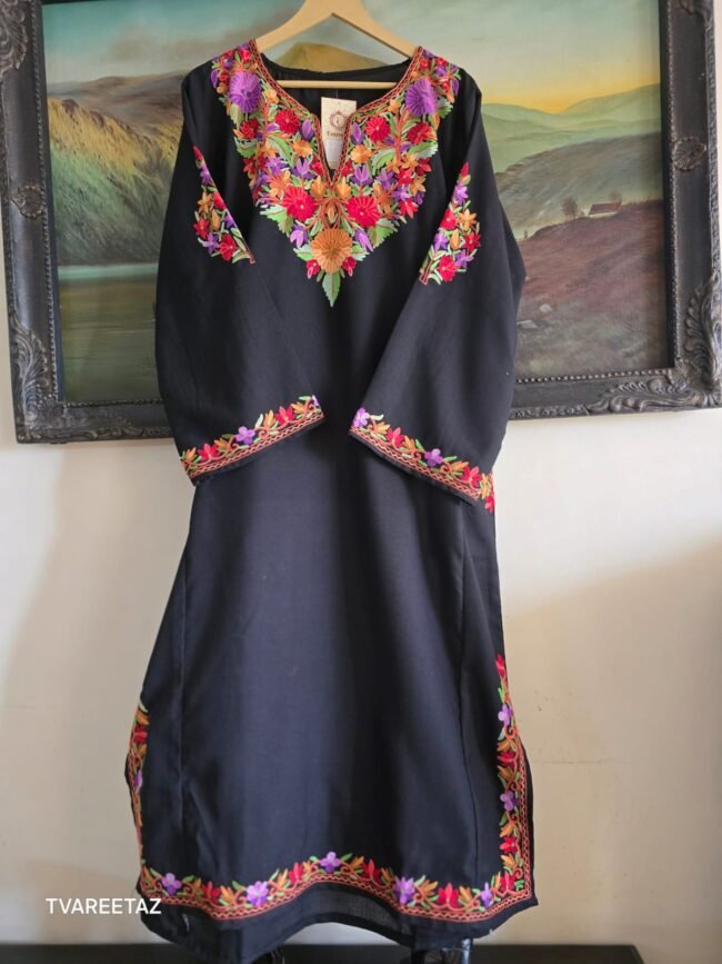 Handcrafted Luxury: Kashmiri Aari Embroidered Pheran