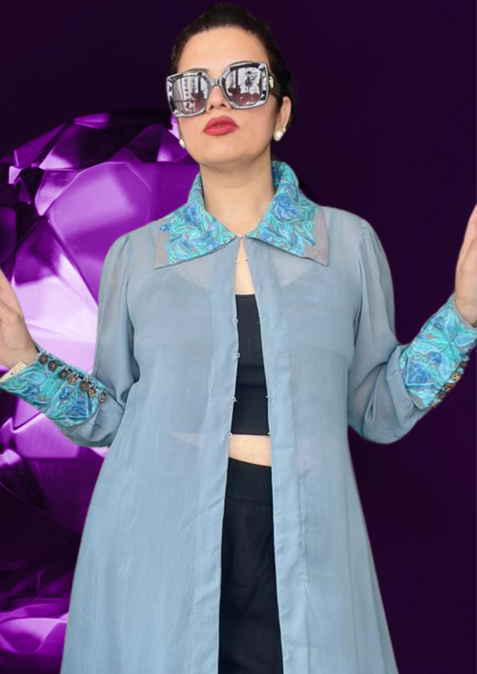 Exquisite Kashmiri Shrug with Traditional Aari Embroidery