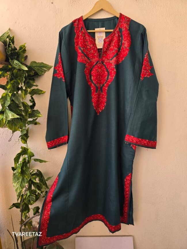 Handcrafted Luxury: Kashmiri Aari Embroidered Pheran