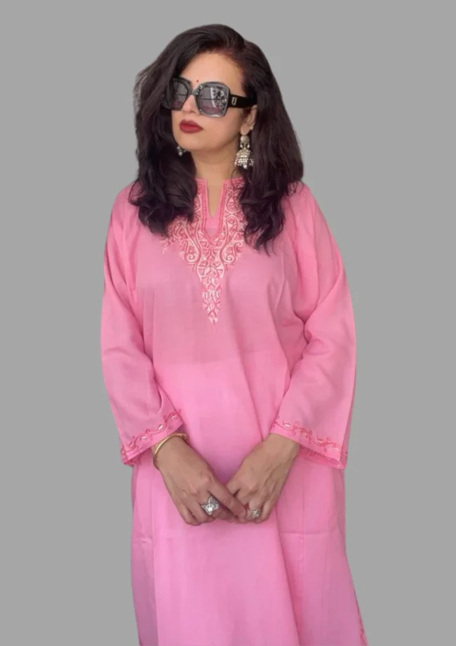 Handcrafted Luxury: Kashmiri Aari Embroidered Pheran - Image 2