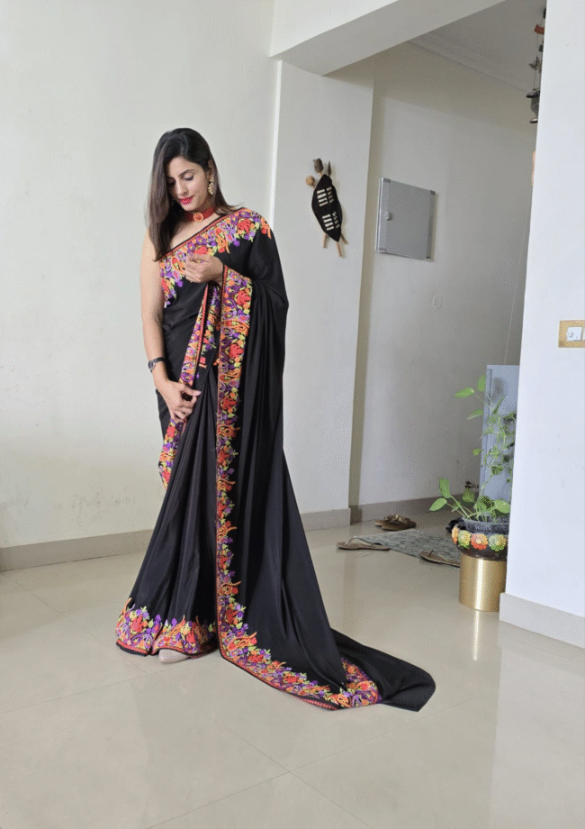 ✨ Exquisite Hand-Embroidered Kashmiri Saree by Tvareetaz ✨ - Image 6