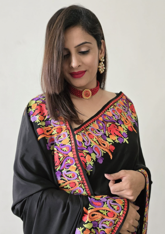 ✨ Exquisite Hand-Embroidered Kashmiri Saree by Tvareetaz ✨