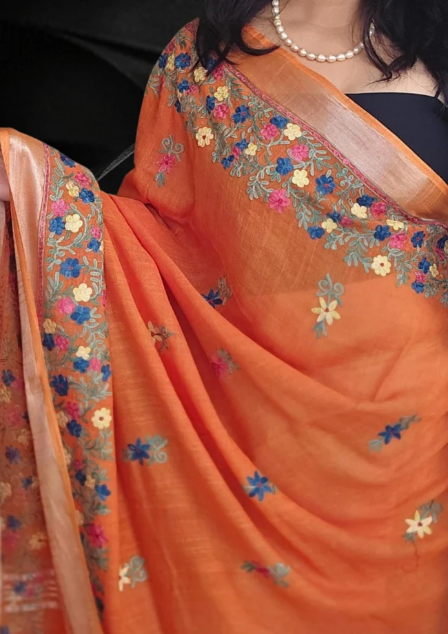 Handloom Linen Cotton Saree with Kashmiri Aari Embroidery - Image 6