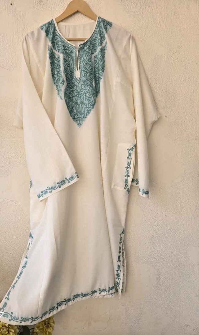 Handcrafted Luxury: Kashmiri Aari Embroidered Pheran