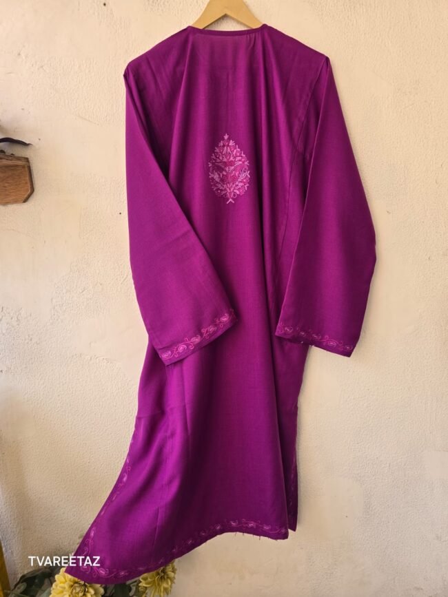 Handcrafted Luxury: Kashmiri Aari Embroidered Pheran - Image 2