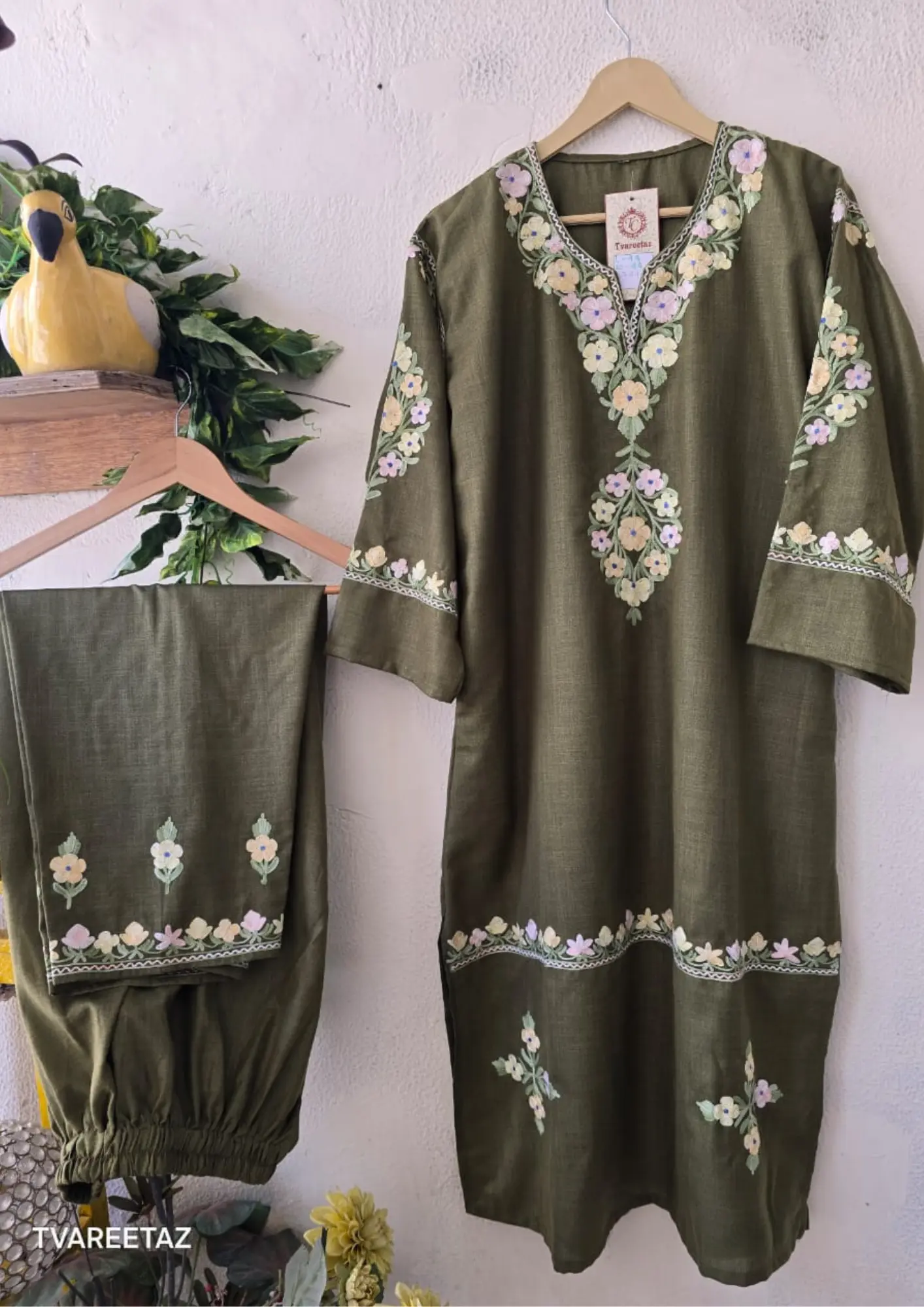 💎 A Story Woven in Soul: Your Kashmiri Aari Cordset Awaits! 💎