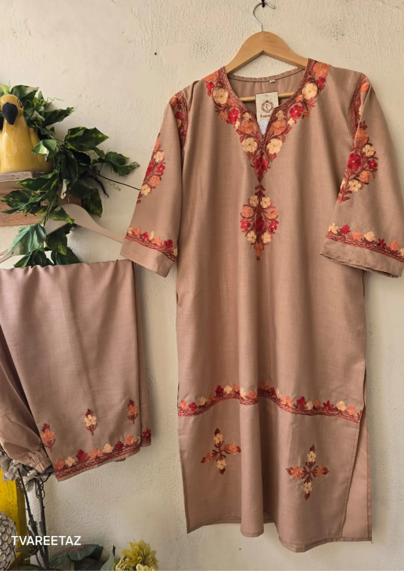💎 A Story Woven in Soul: Your Kashmiri Aari Cordset Awaits! 💎