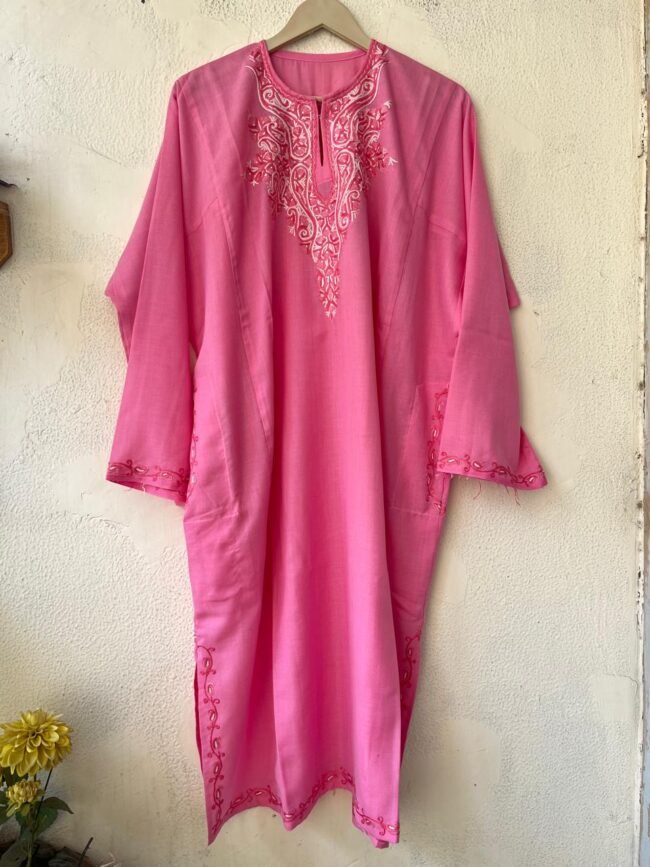 Handcrafted Luxury: Kashmiri Aari Embroidered Pheran - Image 8
