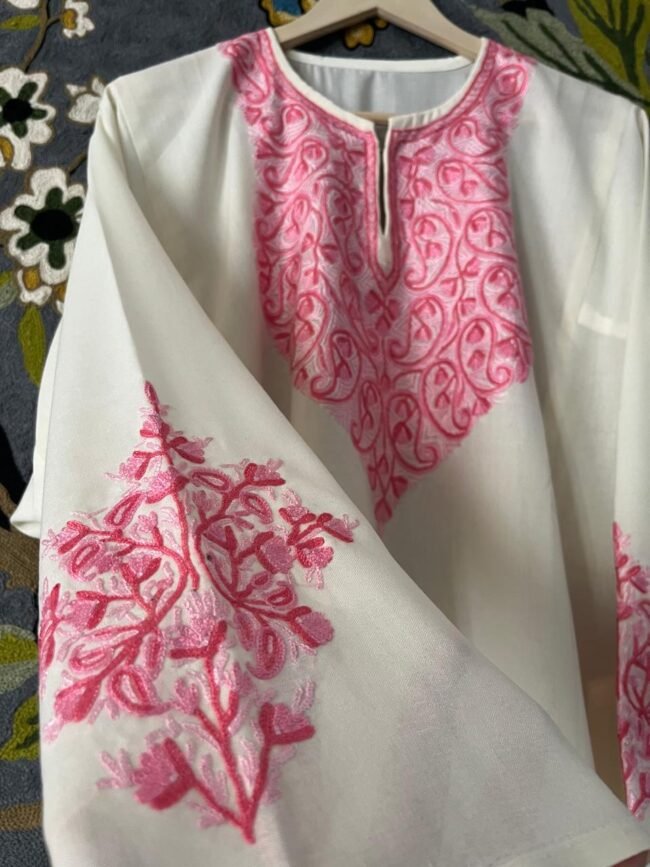 Handcrafted Luxury: Kashmiri Aari Embroidered Pheran - Image 7