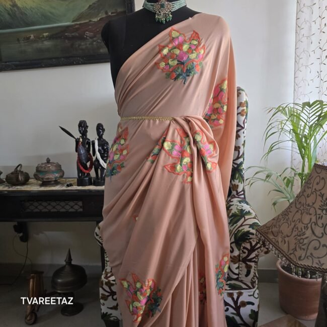 Exquisite Kashmiri Saree – "Chinar Aksh" by Tvareetaz - Image 2