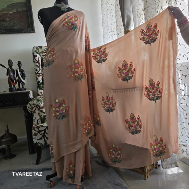 Exquisite Kashmiri Saree – "Chinar Aksh" by Tvareetaz - Image 3