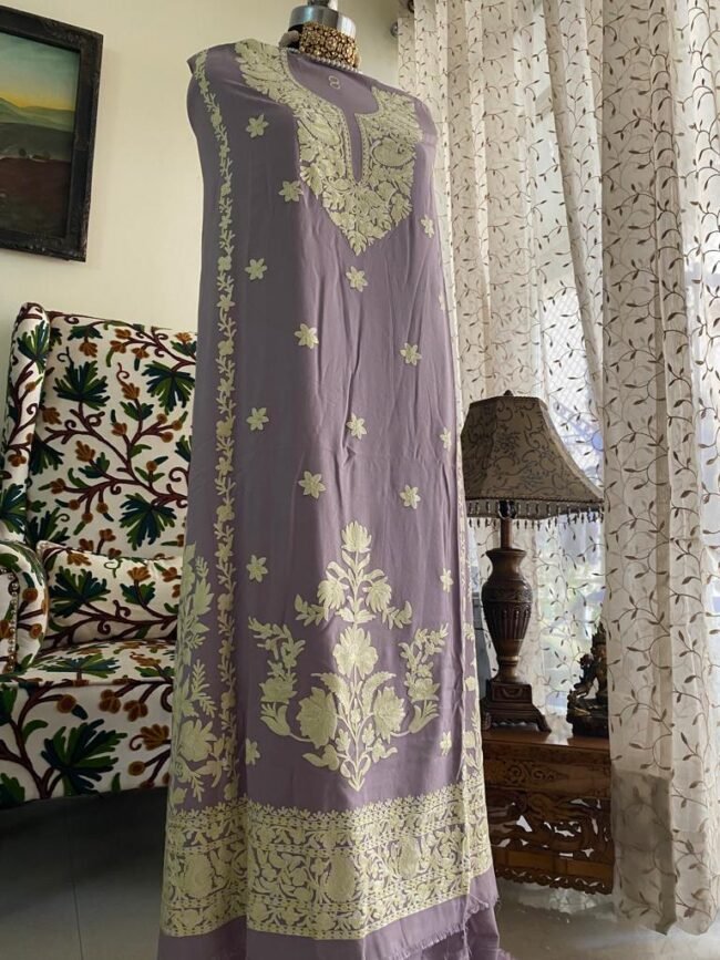 Exquisite Tvareetaz Designer Kashmiri Suit – A Masterpiece in Lavender & Ivory! - Image 2