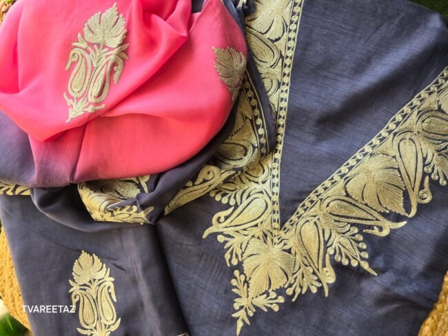 Exquisite Kashmiri Party Suit: Dual Tilla Embroidery - Image 5