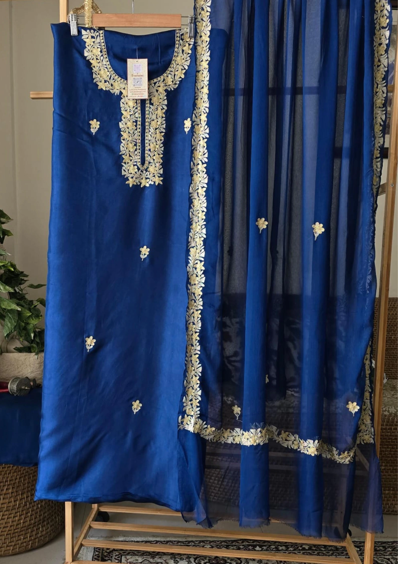 ‘STAR’: Dual Tilla Embroidery on Luxurious Silk by Tvareetaz