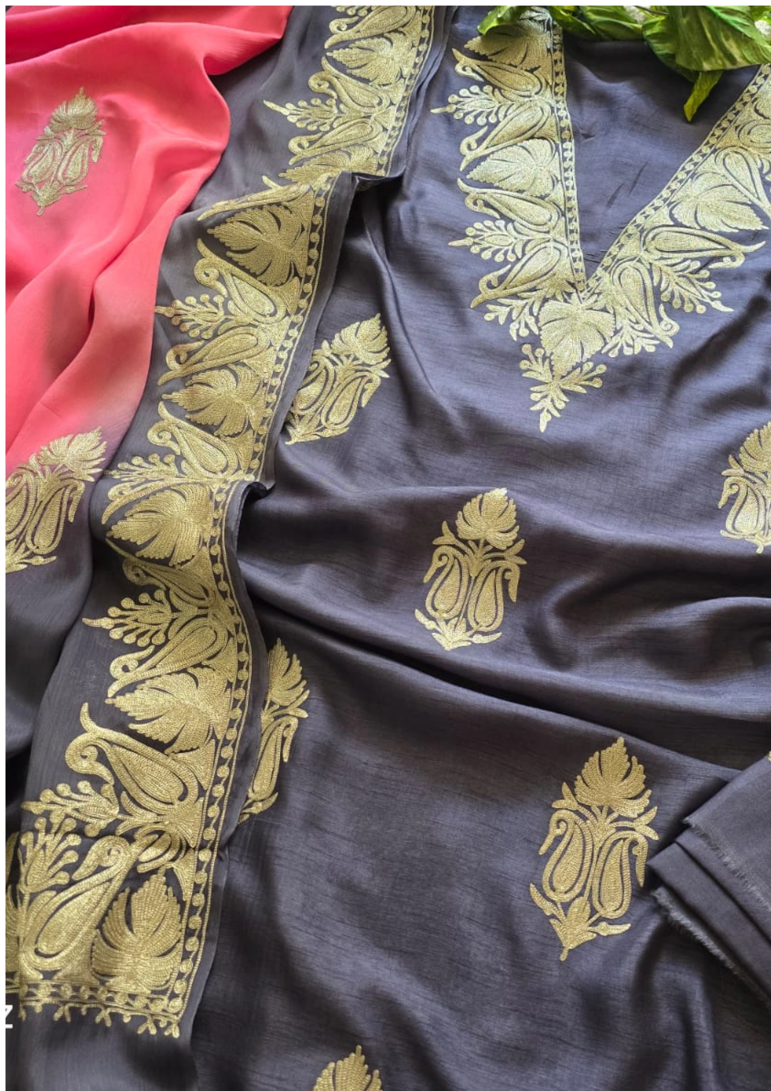 Exquisite Kashmiri Party Suit: Dual Tilla Embroidery