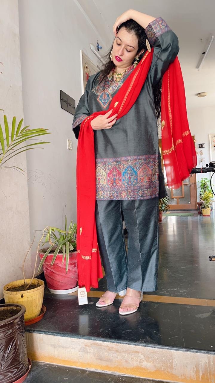 Kashmiri Kaani Silk Cord Set - Image 4