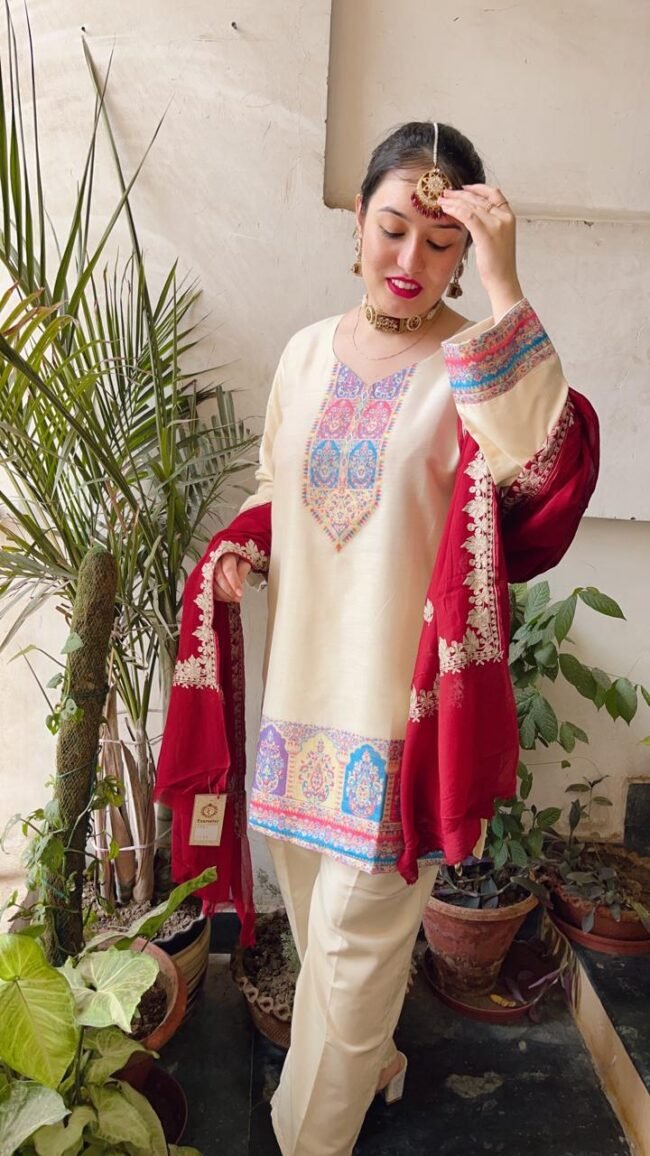 Kashmiri Kaani Silk Cord Set - Image 3