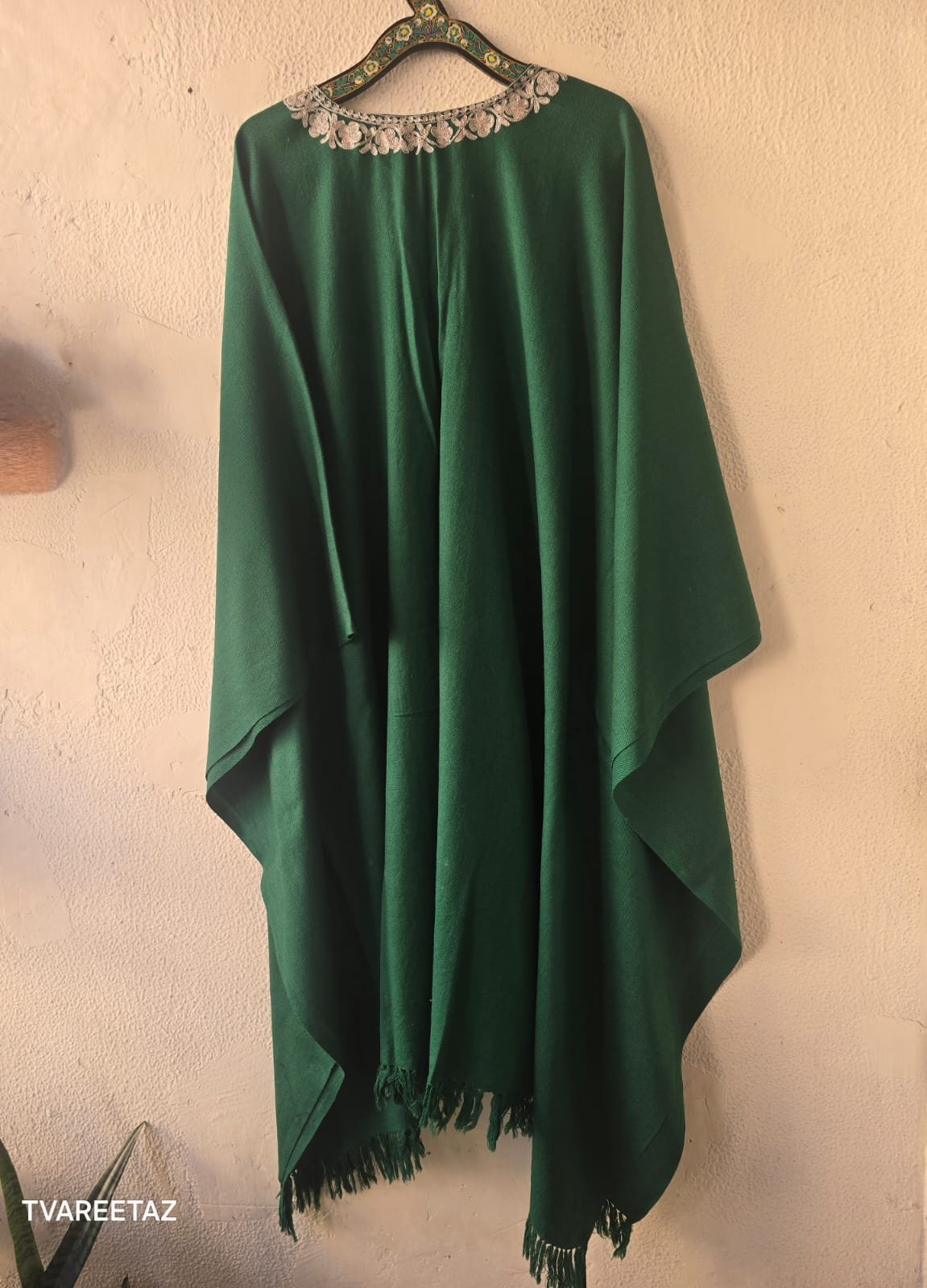 PASSION – The Kashmiri Cape Shawl - Image 2