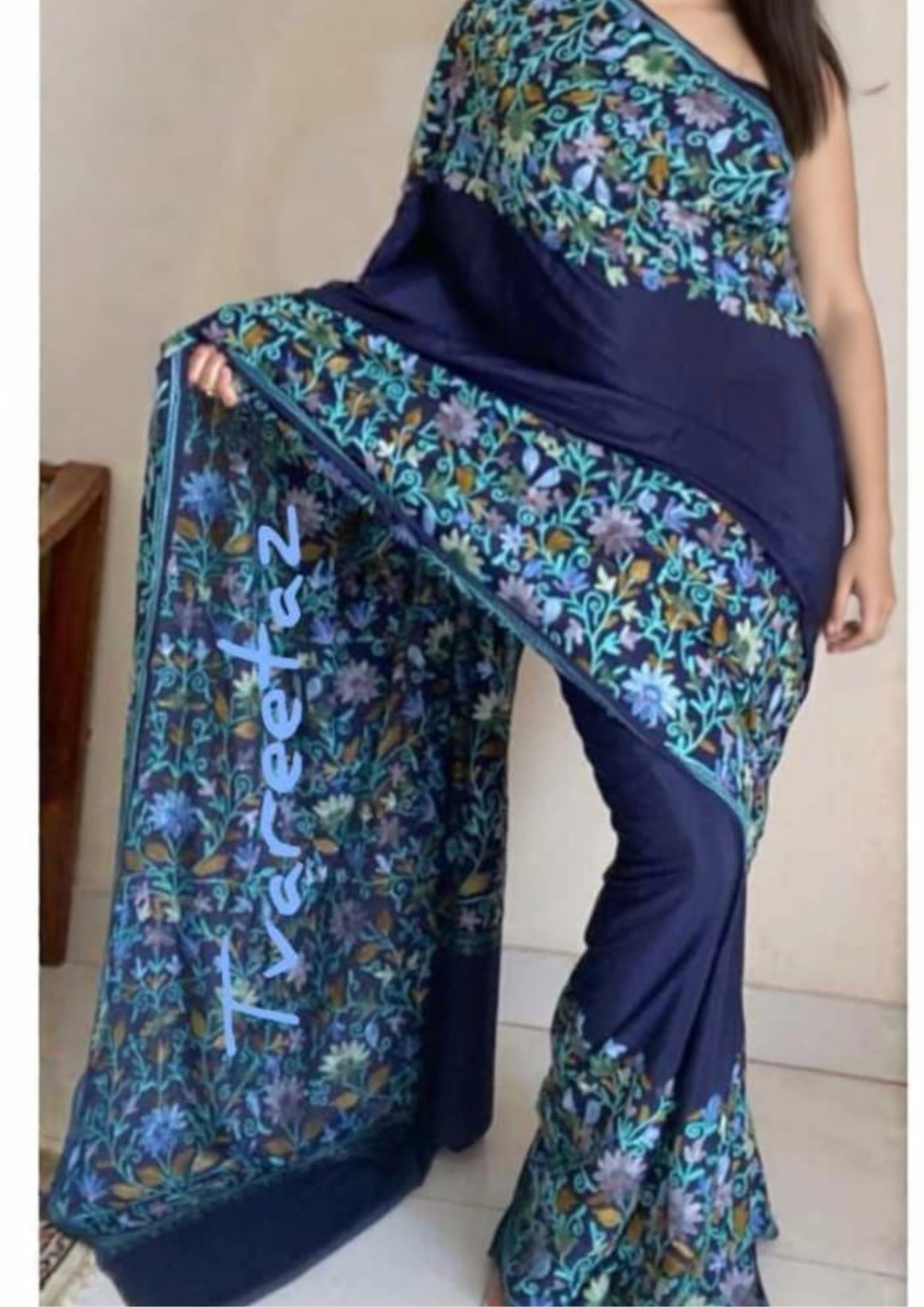 🌸 Tvareetaz Designer Saree 🌸 “Maharani Aksh” – A Regal Kashmiri Masterpiece