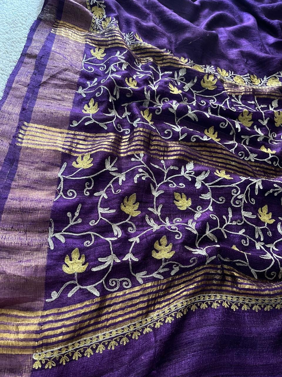 Tvareetaz Premiums -  Gichcha Kashmiri Saree - Image 4