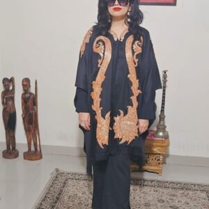 ATTITUDE – The Kashmiri Cape Shawl