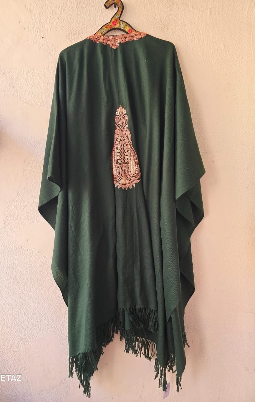 ATTITUDE – The Kashmiri Cape Shawl - Image 2