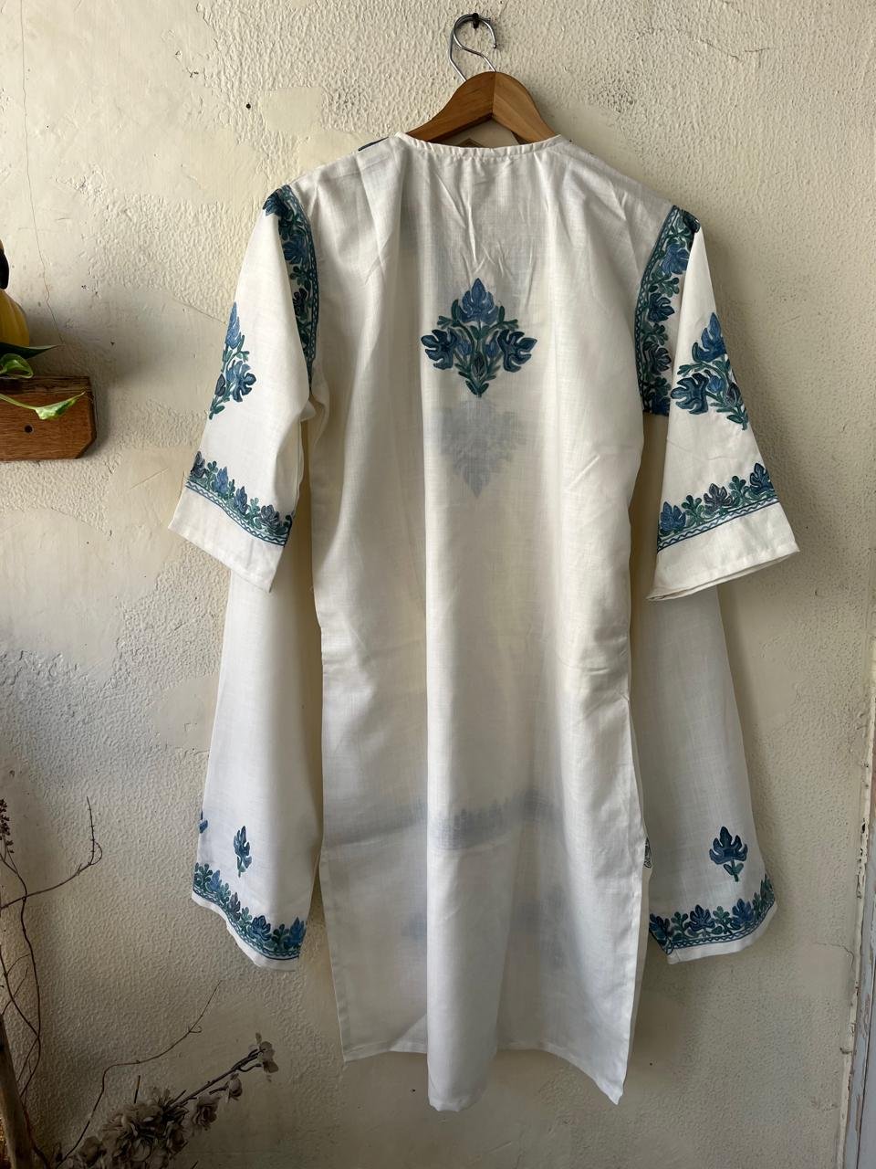 💎 A Story Woven in Soul: Your Kashmiri Aari Cordset Awaits! 💎 - Image 3