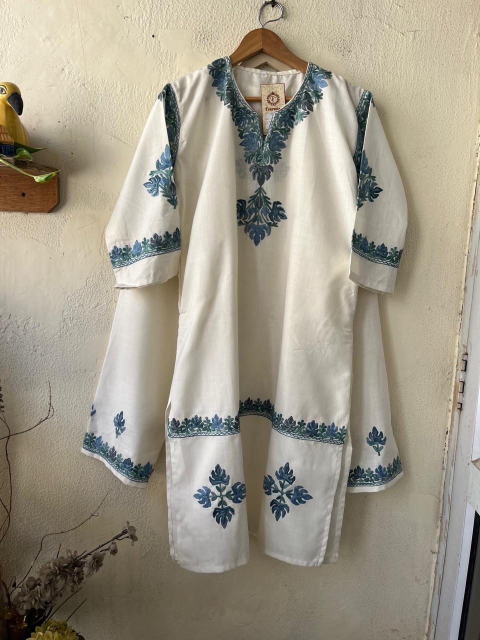 💎 A Story Woven in Soul: Your Kashmiri Aari Cordset Awaits! 💎 - Image 2