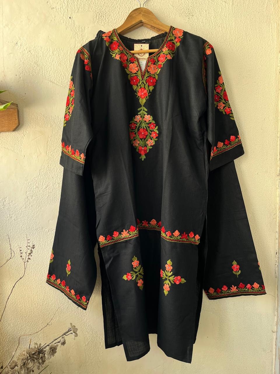 💎 A Story Woven in Soul: Your Kashmiri Aari Cordset Awaits! 💎