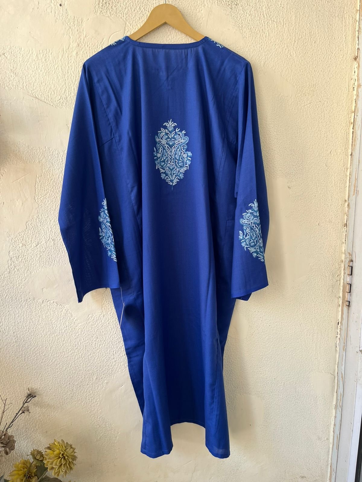 Handcrafted Luxury: Kashmiri Aari Embroidered Pheran - Image 3