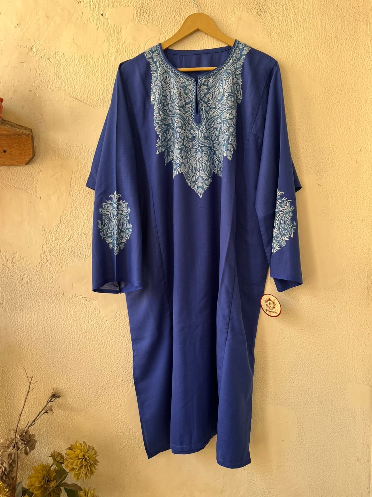 Handcrafted Luxury: Kashmiri Aari Embroidered Pheran - Image 2