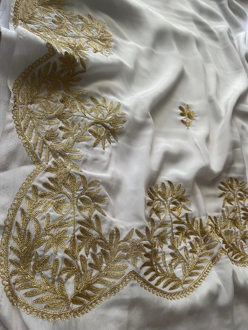 Jashan – Kashmiri Tilla Embroidery Saree✨ - Image 11